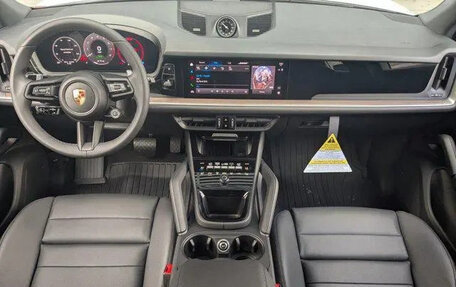 Porsche Cayenne III, 2025 год, 16 135 000 рублей, 10 фотография