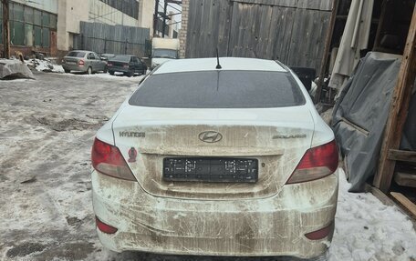 Hyundai Solaris II рестайлинг, 2011 год, 185 000 рублей, 5 фотография