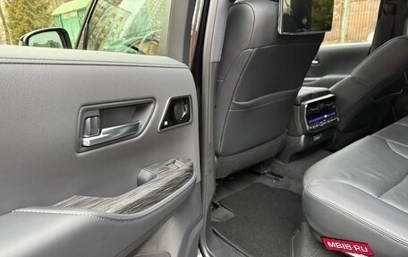 Toyota Land Cruiser, 2025 год, 15 790 000 рублей, 25 фотография