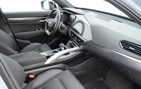 Geely Tugella FY11, 2024 год, 3 350 000 рублей, 11 фотография