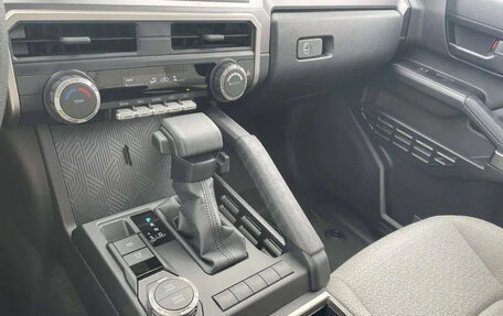 Toyota 4Runner, 2025 год, 7 356 000 рублей, 2 фотография