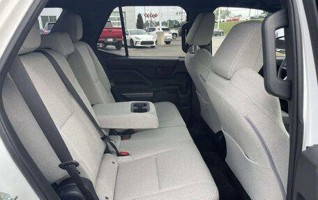 Toyota 4Runner, 2025 год, 7 356 000 рублей, 10 фотография