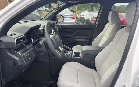 Toyota 4Runner, 2025 год, 7 356 000 рублей, 11 фотография