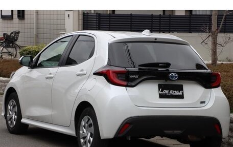 Toyota Yaris, 2023 год, 760 000 рублей, 7 фотография