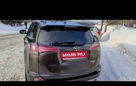 Toyota RAV4, 2019 год, 2 750 000 рублей, 5 фотография