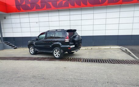 Toyota Land Cruiser Prado 120 рестайлинг, 2004 год, 2 250 000 рублей, 4 фотография