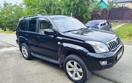 Toyota Land Cruiser Prado 120 рестайлинг, 2004 год, 2 250 000 рублей, 8 фотография