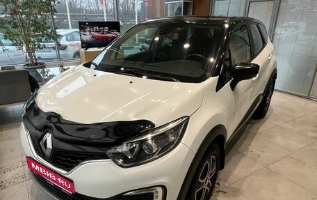 Renault Kaptur I рестайлинг, 2017 год, 999 000 рублей, 1 фотография