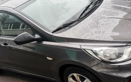 Hyundai Solaris II рестайлинг, 2012 год, 560 000 рублей, 2 фотография