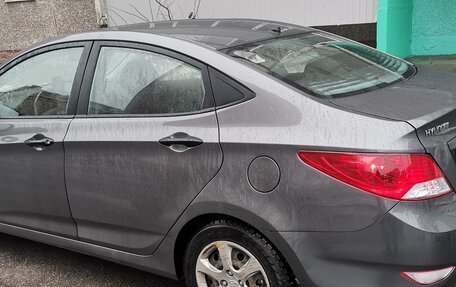 Hyundai Solaris II рестайлинг, 2012 год, 560 000 рублей, 4 фотография