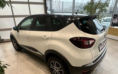 Renault Kaptur I рестайлинг, 2017 год, 999 000 рублей, 4 фотография