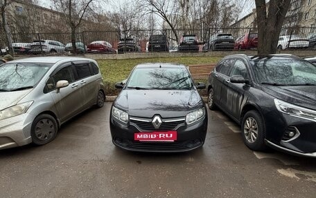 Renault Logan II, 2016 год, 790 000 рублей, 2 фотография