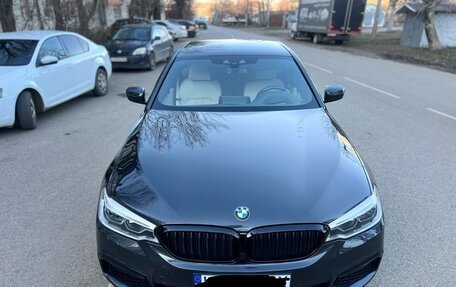 BMW 5 серия, 2019 год, 3 200 000 рублей, 2 фотография