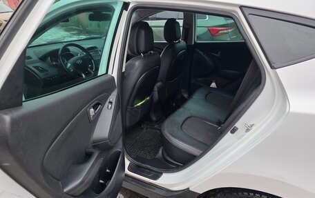 Hyundai ix35 I рестайлинг, 2015 год, 1 300 000 рублей, 2 фотография