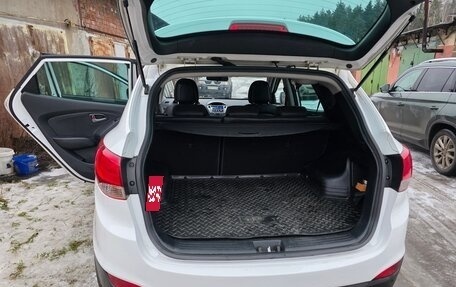 Hyundai ix35 I рестайлинг, 2015 год, 1 300 000 рублей, 12 фотография