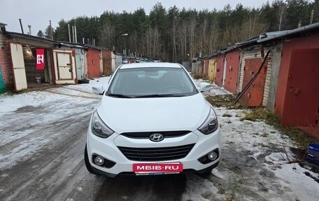 Hyundai ix35 I рестайлинг, 2015 год, 1 300 000 рублей, 10 фотография