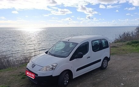 Peugeot Partner II рестайлинг 2, 2010 год, 535 000 рублей, 1 фотография