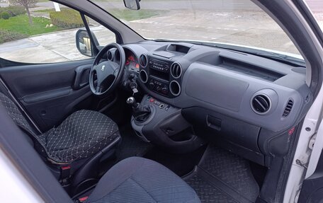 Peugeot Partner II рестайлинг 2, 2010 год, 535 000 рублей, 6 фотография