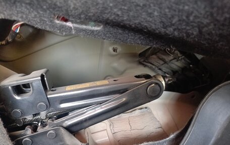 Toyota Auris II, 2011 год, 850 000 рублей, 12 фотография