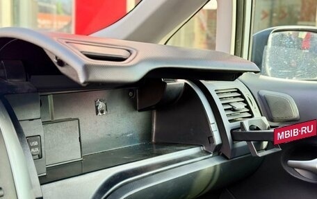 Toyota Auris II, 2011 год, 850 000 рублей, 19 фотография