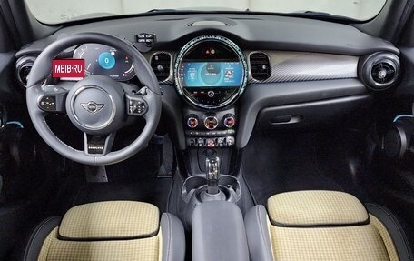 MINI Countryman II (F60), 2022 год, 1 950 002 рублей, 9 фотография