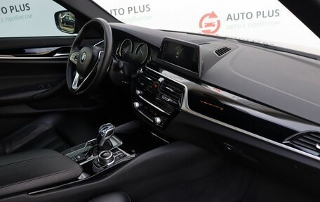 BMW 5 серия, 2018 год, 2 999 000 рублей, 8 фотография