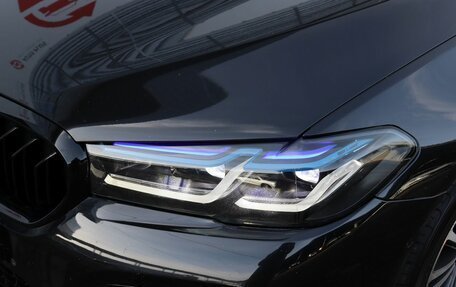 BMW 5 серия, 2018 год, 2 999 000 рублей, 21 фотография