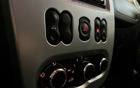 Renault Sandero I, 2014 год, 840 000 рублей, 4 фотография