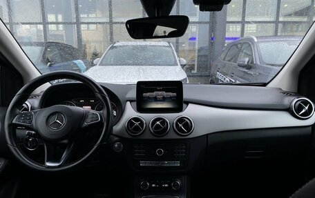 Mercedes-Benz B-Класс, 2016 год, 1 899 000 рублей, 10 фотография