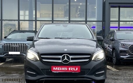 Mercedes-Benz B-Класс, 2016 год, 1 899 000 рублей, 2 фотография