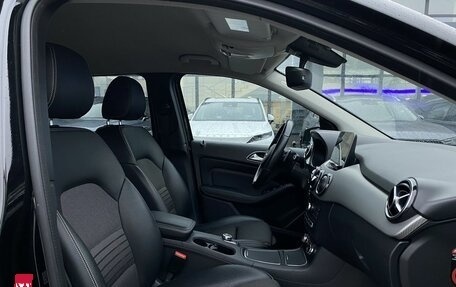 Mercedes-Benz B-Класс, 2016 год, 1 899 000 рублей, 20 фотография