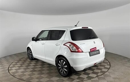 Suzuki Swift IV, 2011 год, 699 000 рублей, 3 фотография