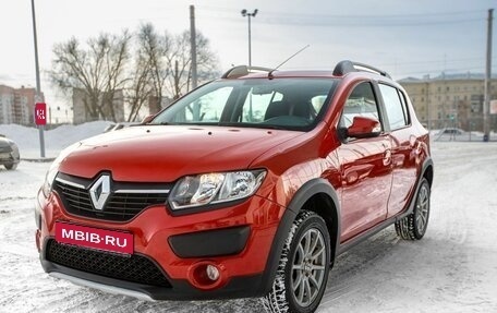 Renault Sandero II рестайлинг, 2016 год, 920 000 рублей, 1 фотография