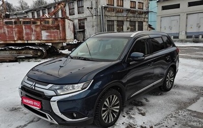Mitsubishi Outlander III рестайлинг 3, 2019 год, 2 180 000 рублей, 1 фотография