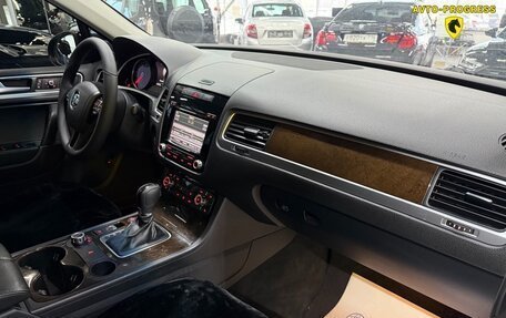 Volkswagen Touareg III, 2014 год, 1 980 000 рублей, 14 фотография