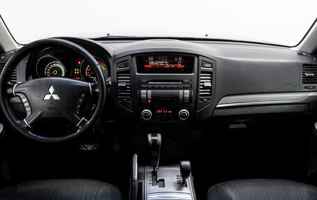 Mitsubishi Pajero IV, 2012 год, 1 976 000 рублей, 17 фотография