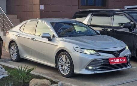 Toyota Camry, 2018 год, 2 800 000 рублей, 1 фотография