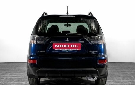 Mitsubishi Outlander III рестайлинг 3, 2011 год, 1 500 000 рублей, 4 фотография