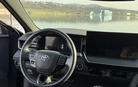 Toyota Camry, 2024 год, 3 850 000 рублей, 10 фотография