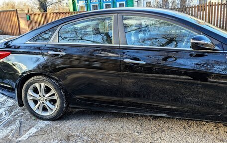 Hyundai Sonata VI, 2011 год, 1 100 000 рублей, 6 фотография