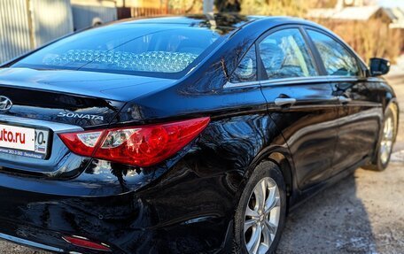 Hyundai Sonata VI, 2011 год, 1 100 000 рублей, 7 фотография