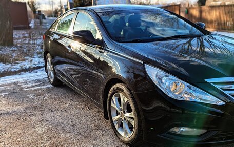Hyundai Sonata VI, 2011 год, 1 100 000 рублей, 4 фотография