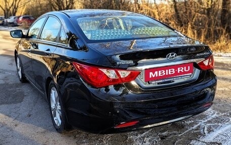 Hyundai Sonata VI, 2011 год, 1 100 000 рублей, 8 фотография