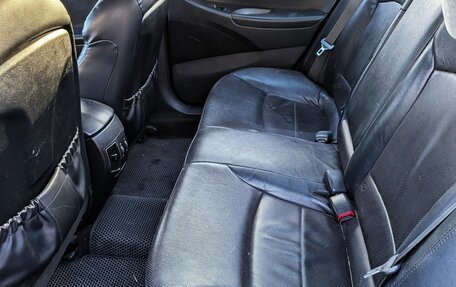 Hyundai Sonata VI, 2011 год, 1 100 000 рублей, 25 фотография