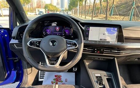 Volkswagen Golf VIII, 2021 год, 2 600 000 рублей, 6 фотография