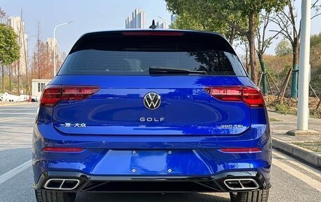 Volkswagen Golf VIII, 2021 год, 2 600 000 рублей, 5 фотография