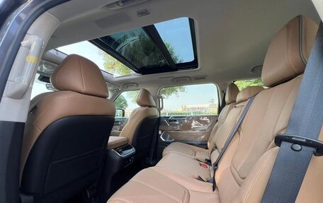 Infiniti QX80, 2025 год, 18 990 000 рублей, 8 фотография