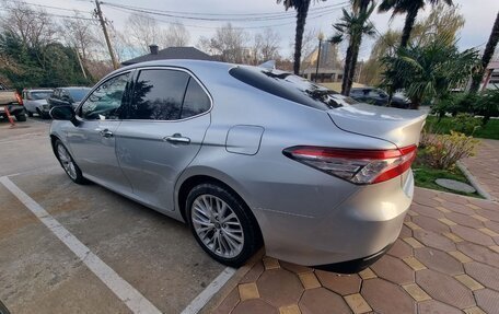 Toyota Camry, 2018 год, 2 800 000 рублей, 3 фотография