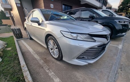 Toyota Camry, 2018 год, 2 800 000 рублей, 2 фотография