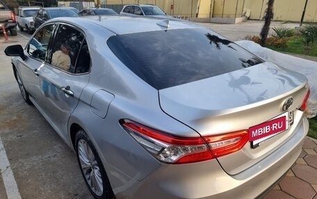 Toyota Camry, 2018 год, 2 800 000 рублей, 14 фотография